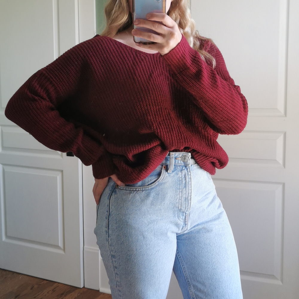 Twisted back sweater - Picture 1 of 4
